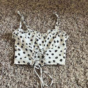 Black and white floral princess polly cropped tank